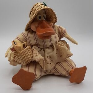 Vintage Russ Berrie & Co The Country Folks DARLA Duck Fabric Straw & Resin 5"